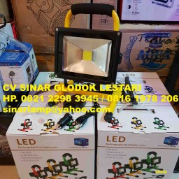 Lampu Sorot Portable 20 watt LED Rechargeable